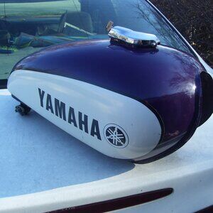 VINTAGE 1970'S YAMAHA MOTORCYCLE FUEL TANK XS MODEL XS 650 ?? NICE